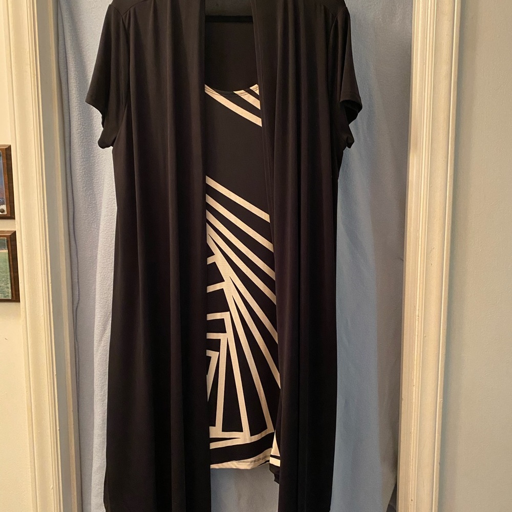 Dress - Picture 2 of 2